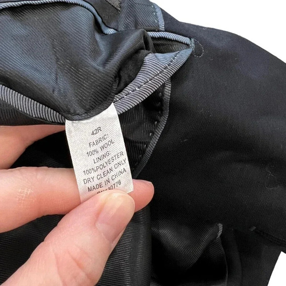 Neiman Marcus Black Wool Formal Blazer 42R - Picture 4 of 4